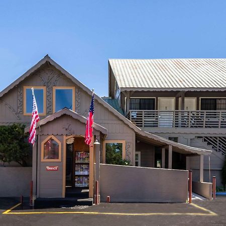 Econo Lodge Inn & Suites Heavenly Village Area South Lake Tahoe Bagian luar foto