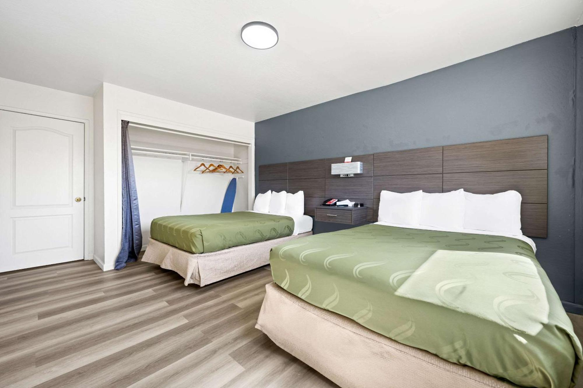 Econo Lodge Inn & Suites Heavenly Village Area South Lake Tahoe Bagian luar foto