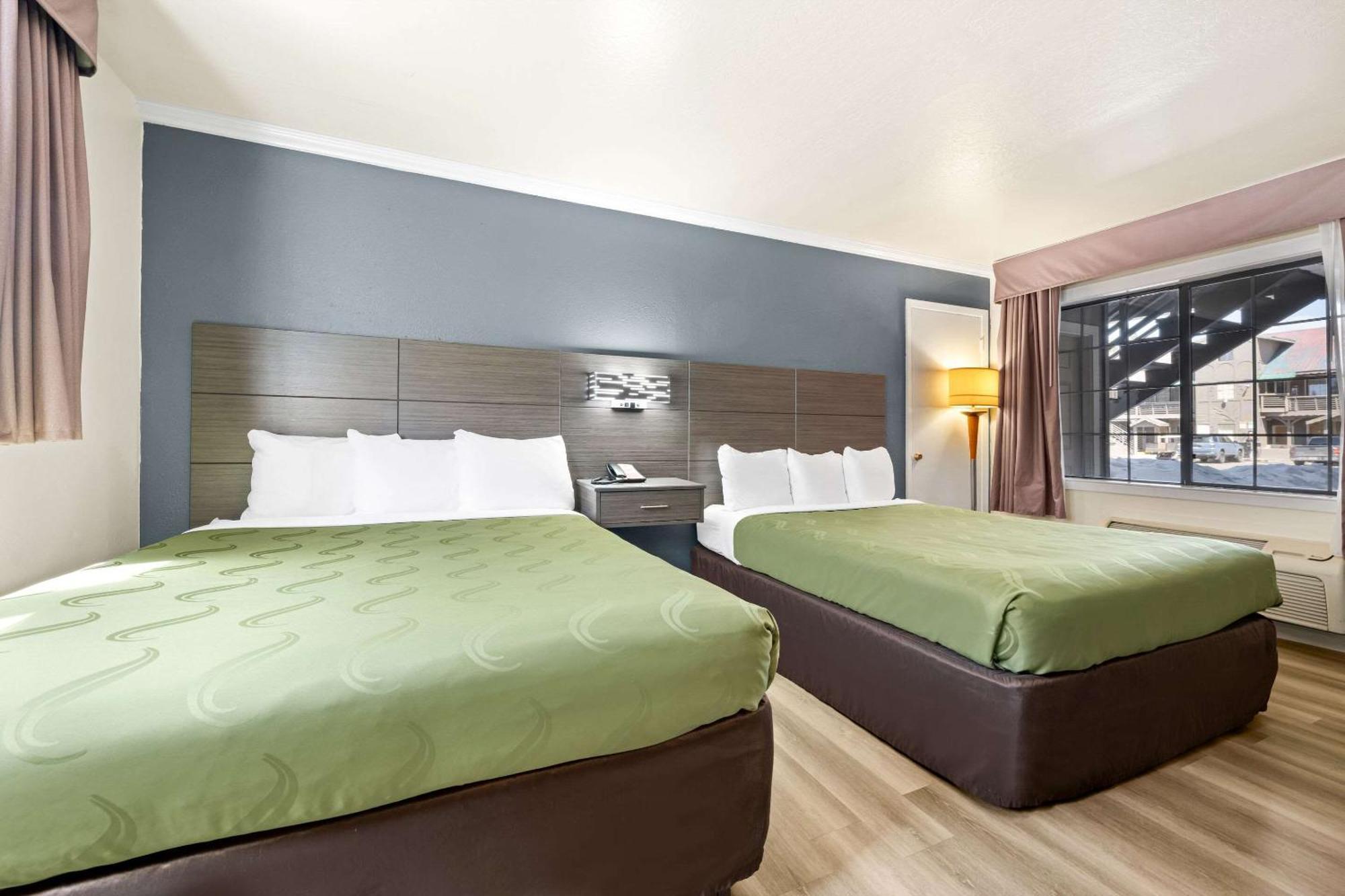 Econo Lodge Inn & Suites Heavenly Village Area South Lake Tahoe Bagian luar foto