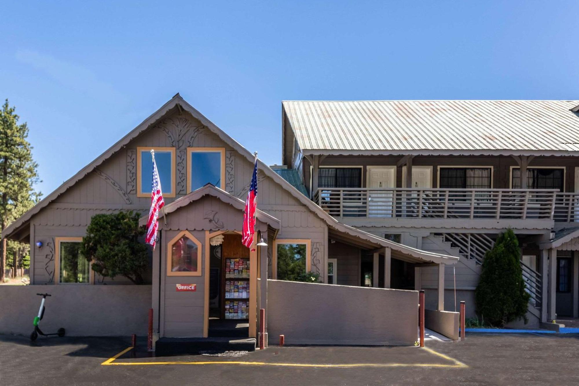 Econo Lodge Inn & Suites Heavenly Village Area South Lake Tahoe Bagian luar foto